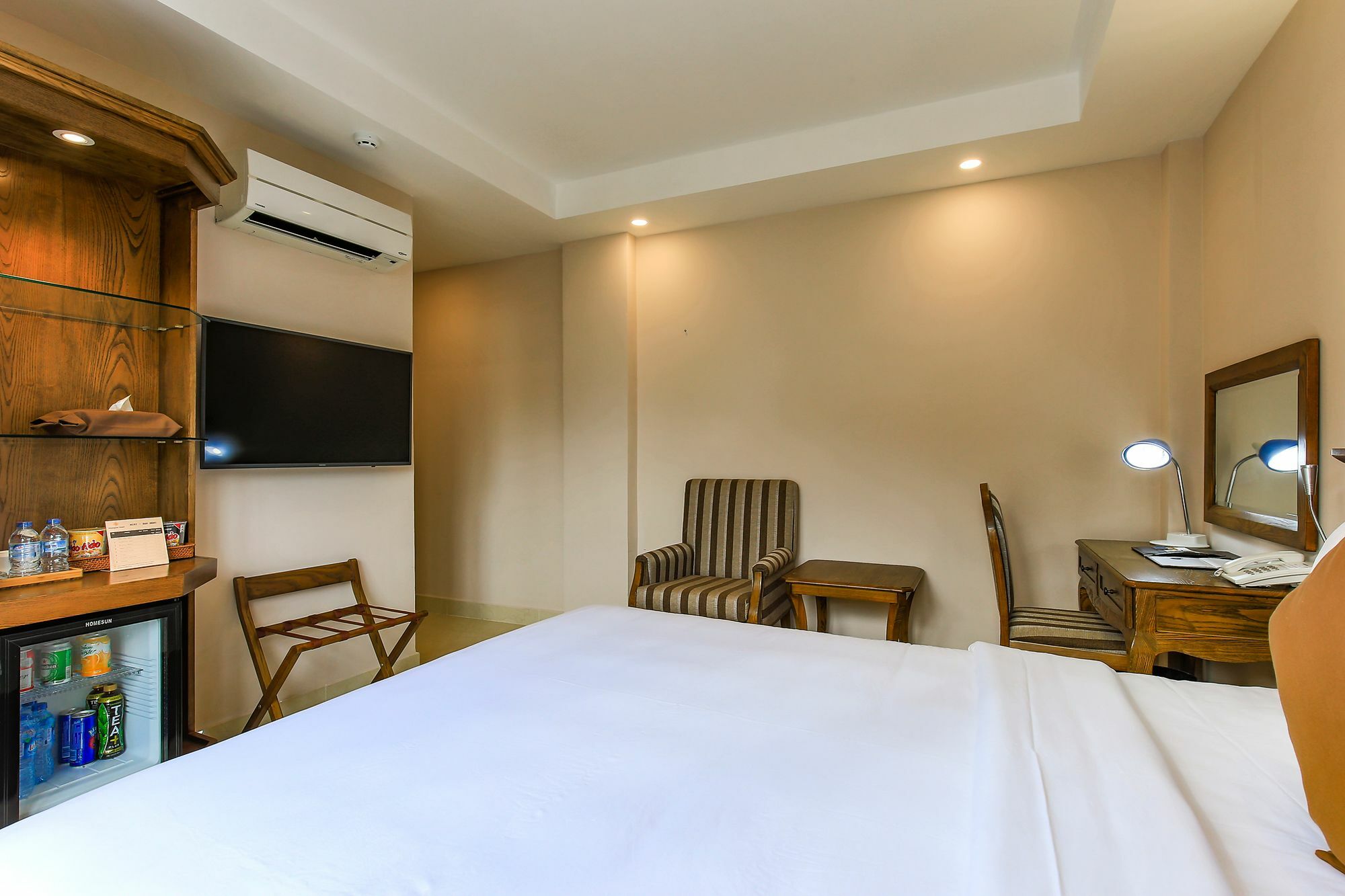 Hoang Lan Hotel Cidade de Ho Chi Minh Exterior foto